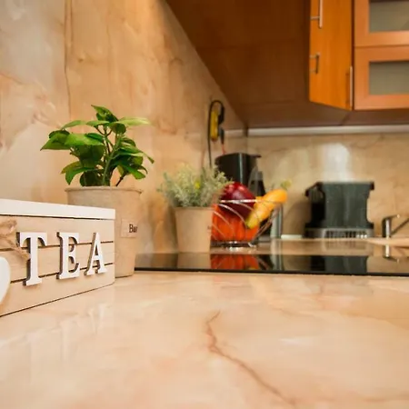 The Rocky House - & Private 2bdr By Flat Mаnager *