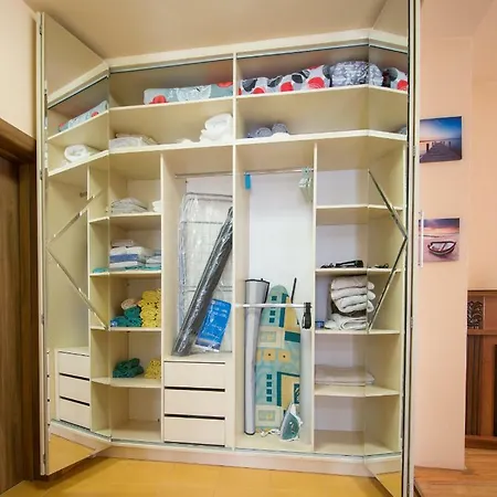 The Rocky House - & Private 2bdr By Flat Mаnager Lägenhet *