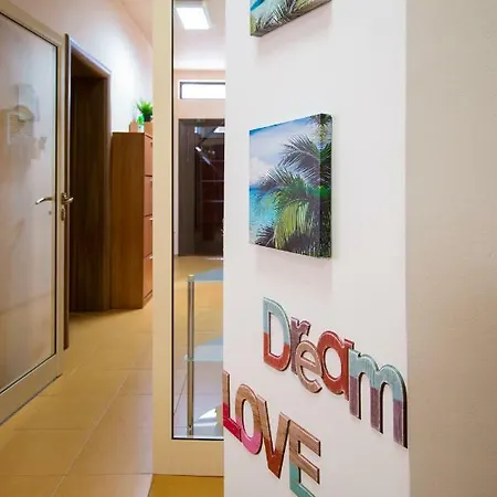 The Rocky House - & Private 2bdr By Flat Mаnager プロヴディフ